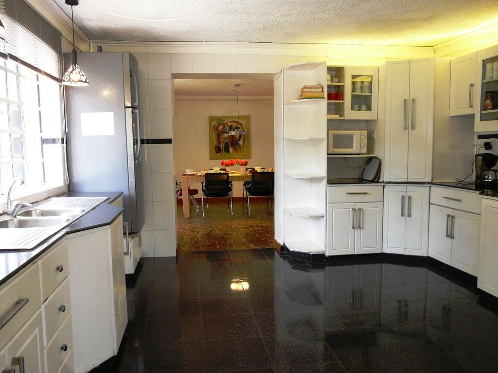Maison Mitwaba Nairobi Ngoại thất bức ảnh